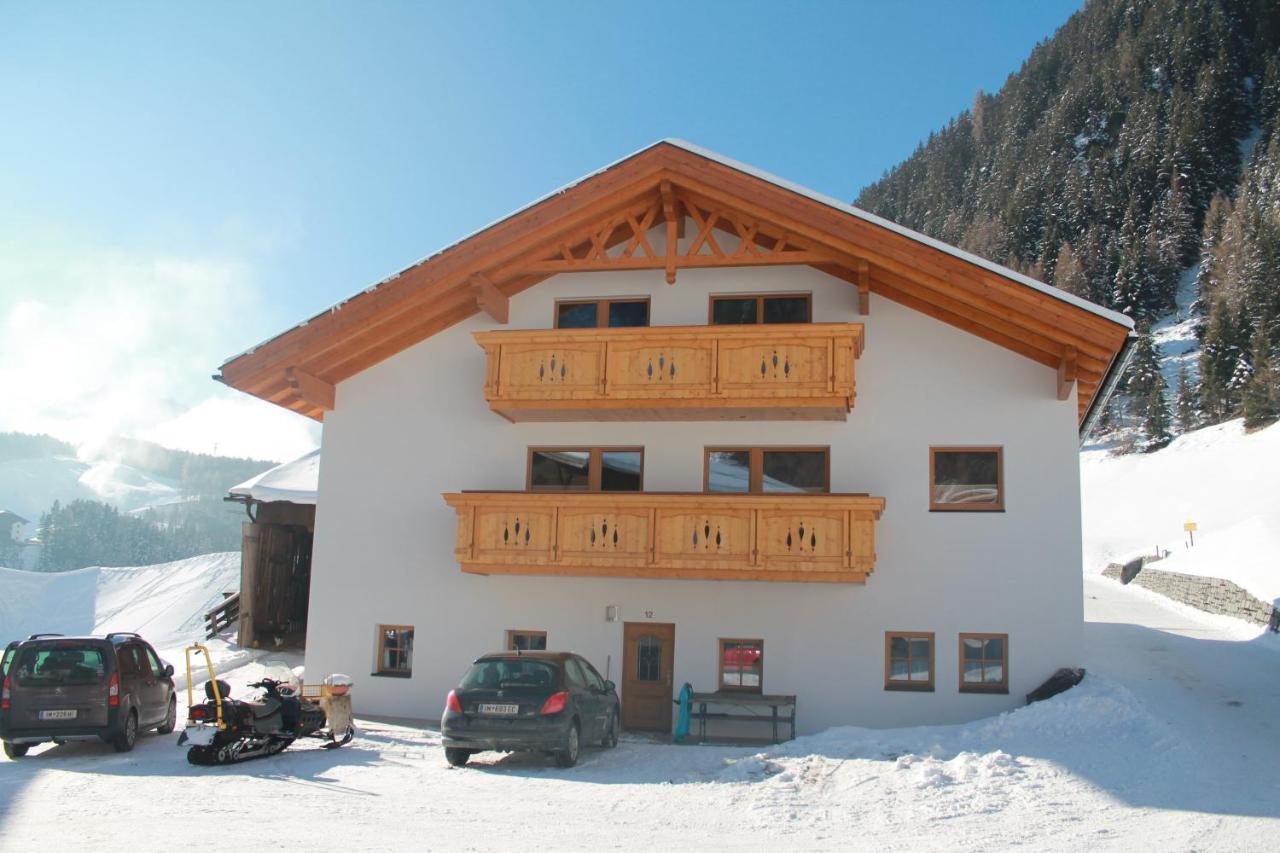 ウムハウゼンHaus Sennhofアパートメント エクステリア 写真